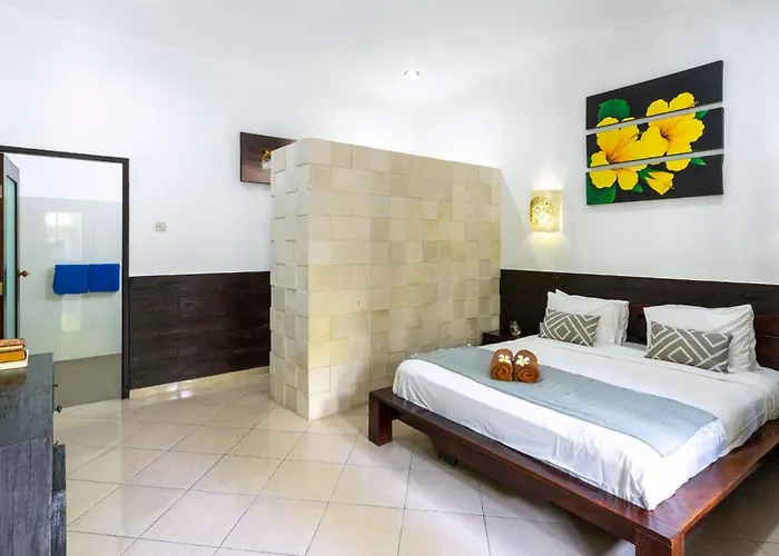 B 2 Bedroom Private Pool & Kitchen Legian Villa