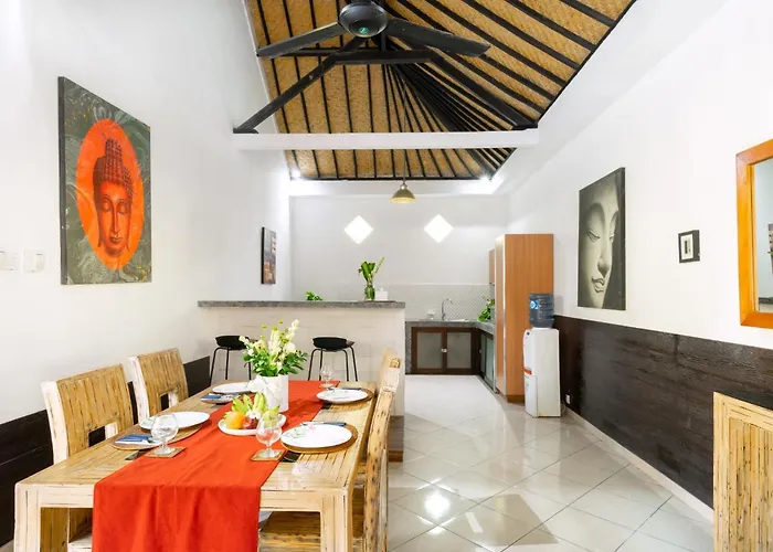 Villa B 2 Bedroom Private Pool & Kitchen Legian